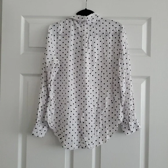 Per Se White and Black Polka Dot Womems Buttom Up Shirt - Picture 2 of 4